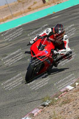 media/Oct-15-2022-TrackXperience (Sat) [[8f70b8b0be]]/Group 2/session 4 turn 1/